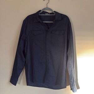 Arc’teryx Men’s Large navy blue button down - never worn!